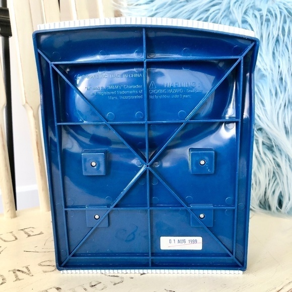 M&M, Lazy Boy, Recliner, Candy Dispenser,‎ Vintage, 1999, Limited Edition - Picture 8 of 11